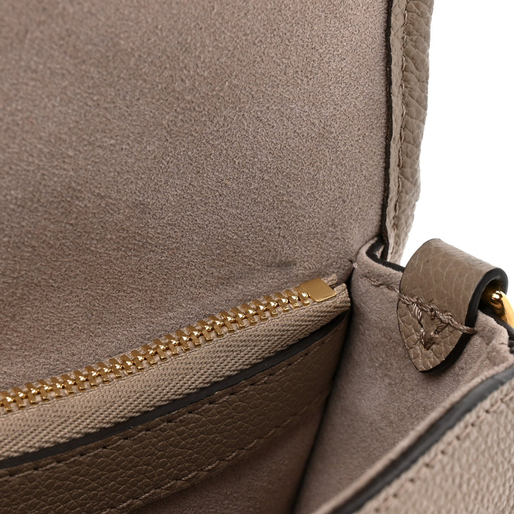 Louis Vuitton Empreinte Monogram Giant Diane Tourterelle Creme