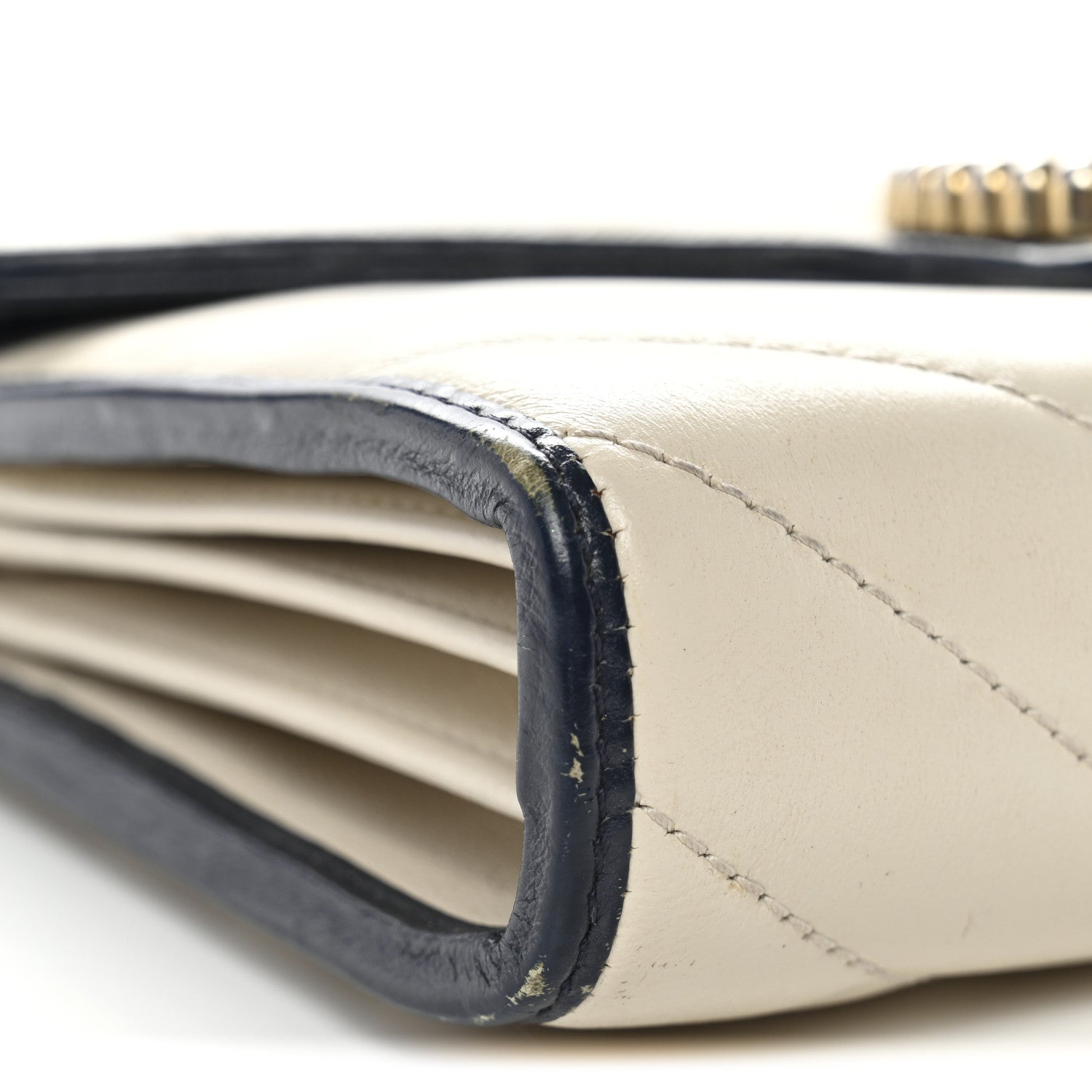 Gucci Vintage Effect Calfskin Matelasse Diagonal Torchon GG Marmont Chain Wallet Mystic White Blue Agata