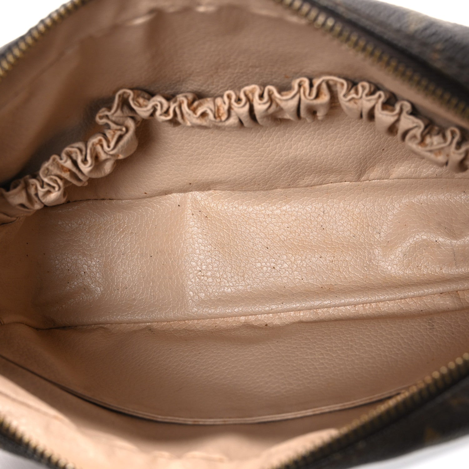 Louis Vuitton Monogram Trousse Toilette 23