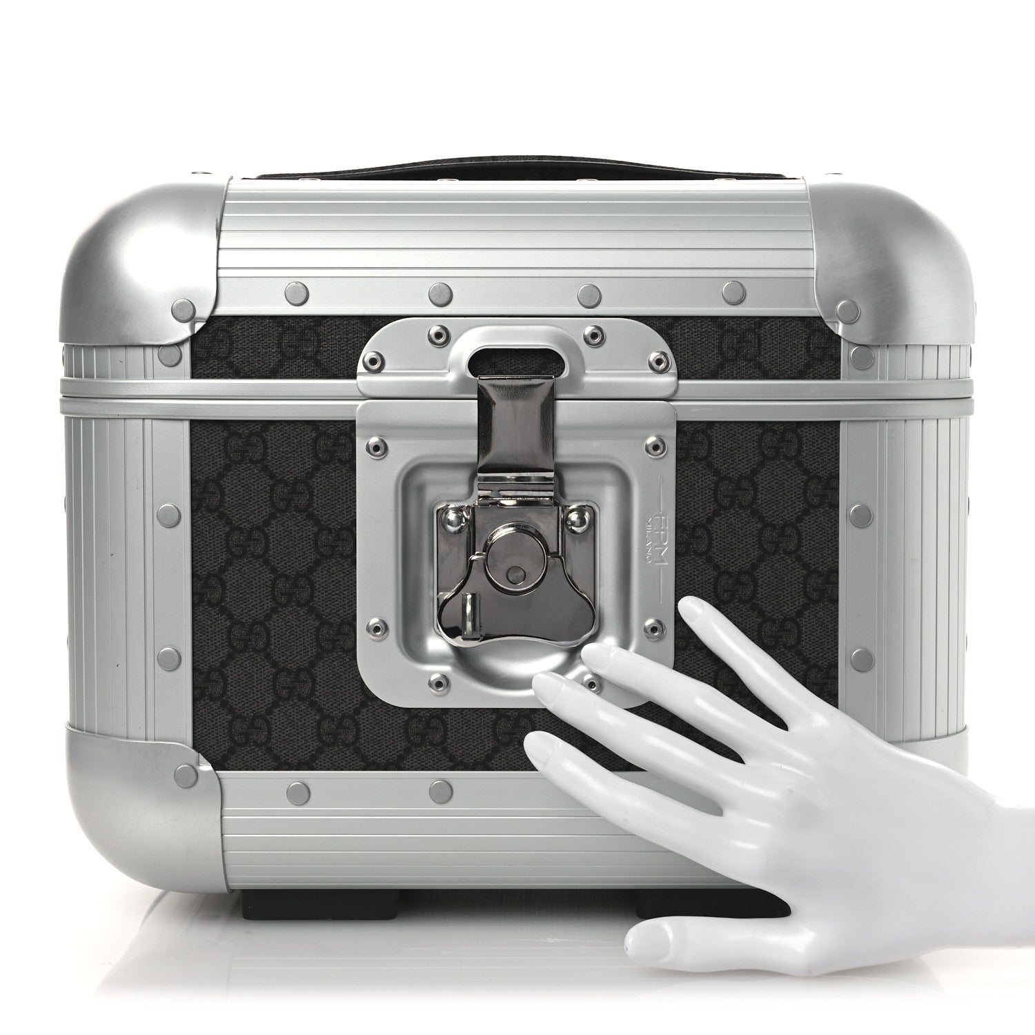 Gucci GG Supreme Monogram Aluminum Porter Beauty Case Silver