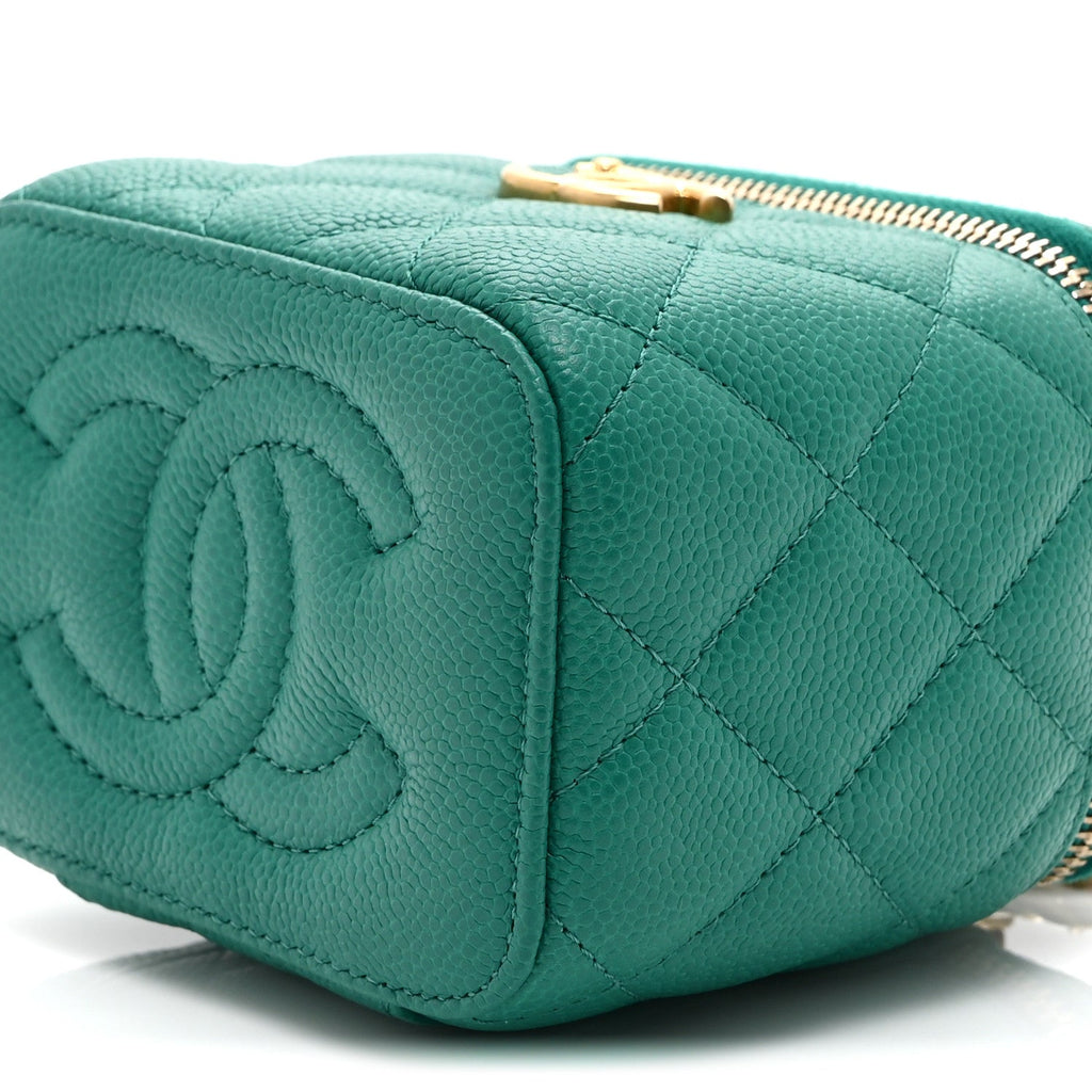 Chanel Caviar Quilted Sweetheart Mini Vanity Case Green