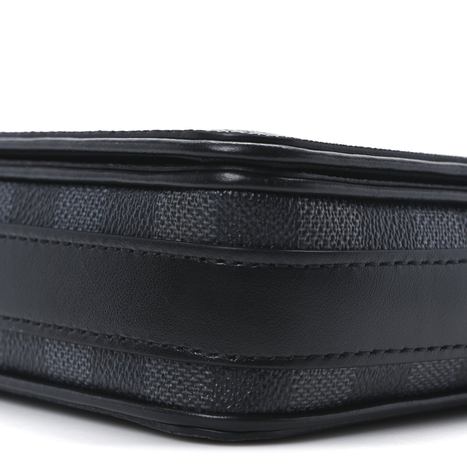 Louis Vuitton Damier Graphite 3D Studio Messenger