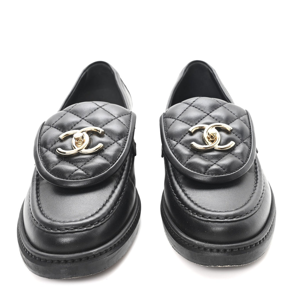 Lambskin Quilted CC Turnlock Loafers 36 Black