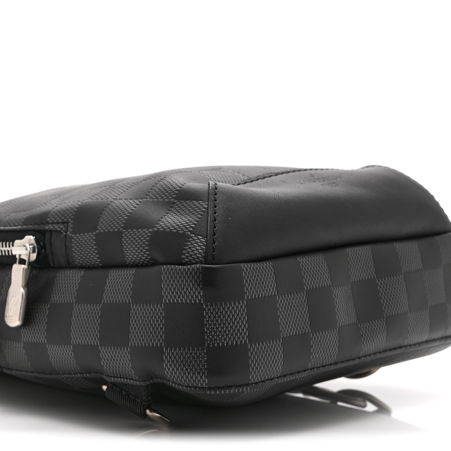 Louis Vuitton Damier Graphite Avenue Sling Bag Onyx Silver