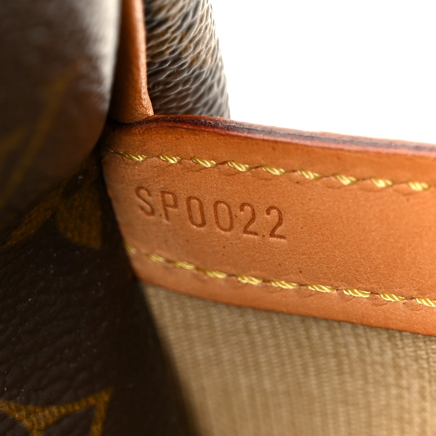 Louis Vuitton Monogram Reporter GM