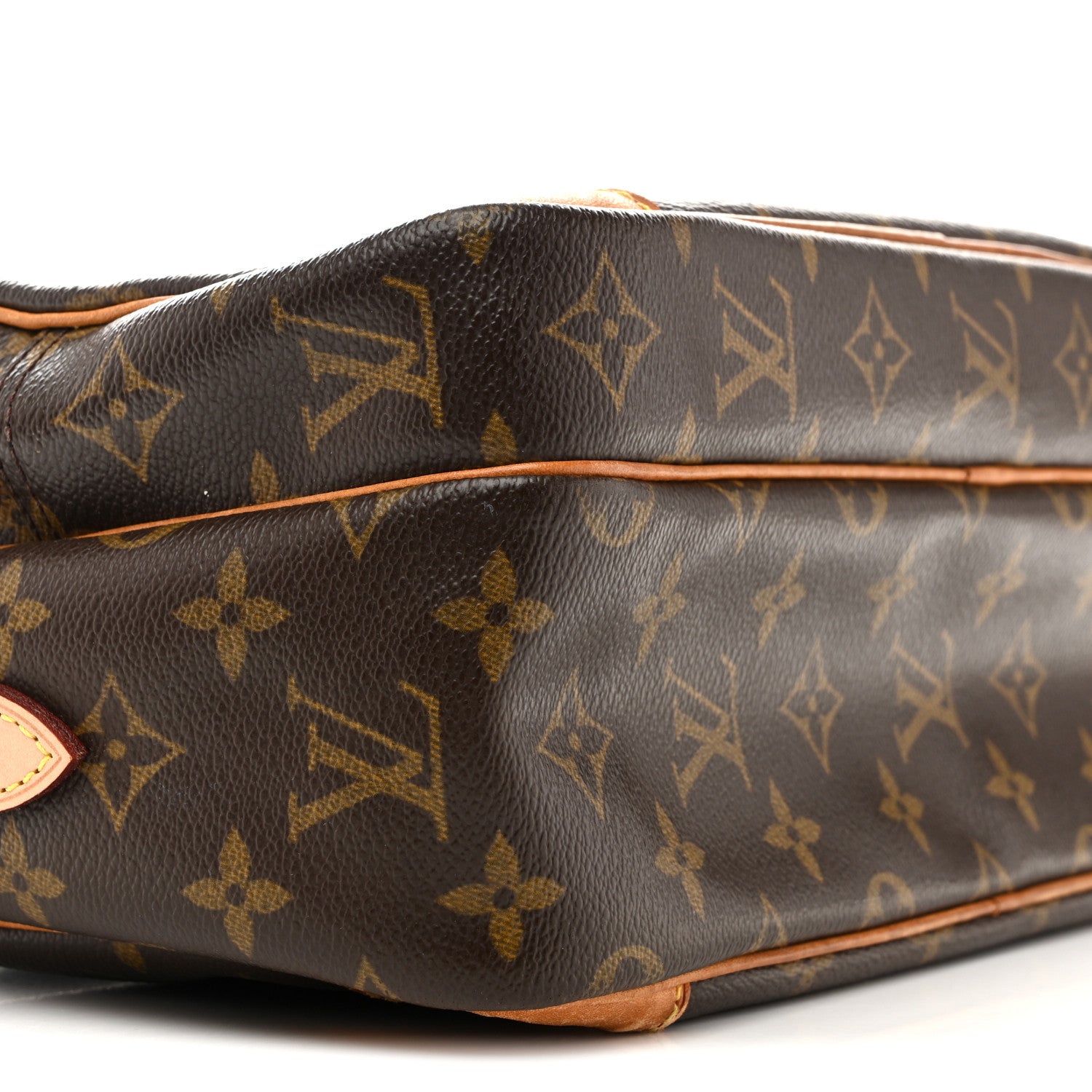 Louis Vuitton Monogram Nil 28