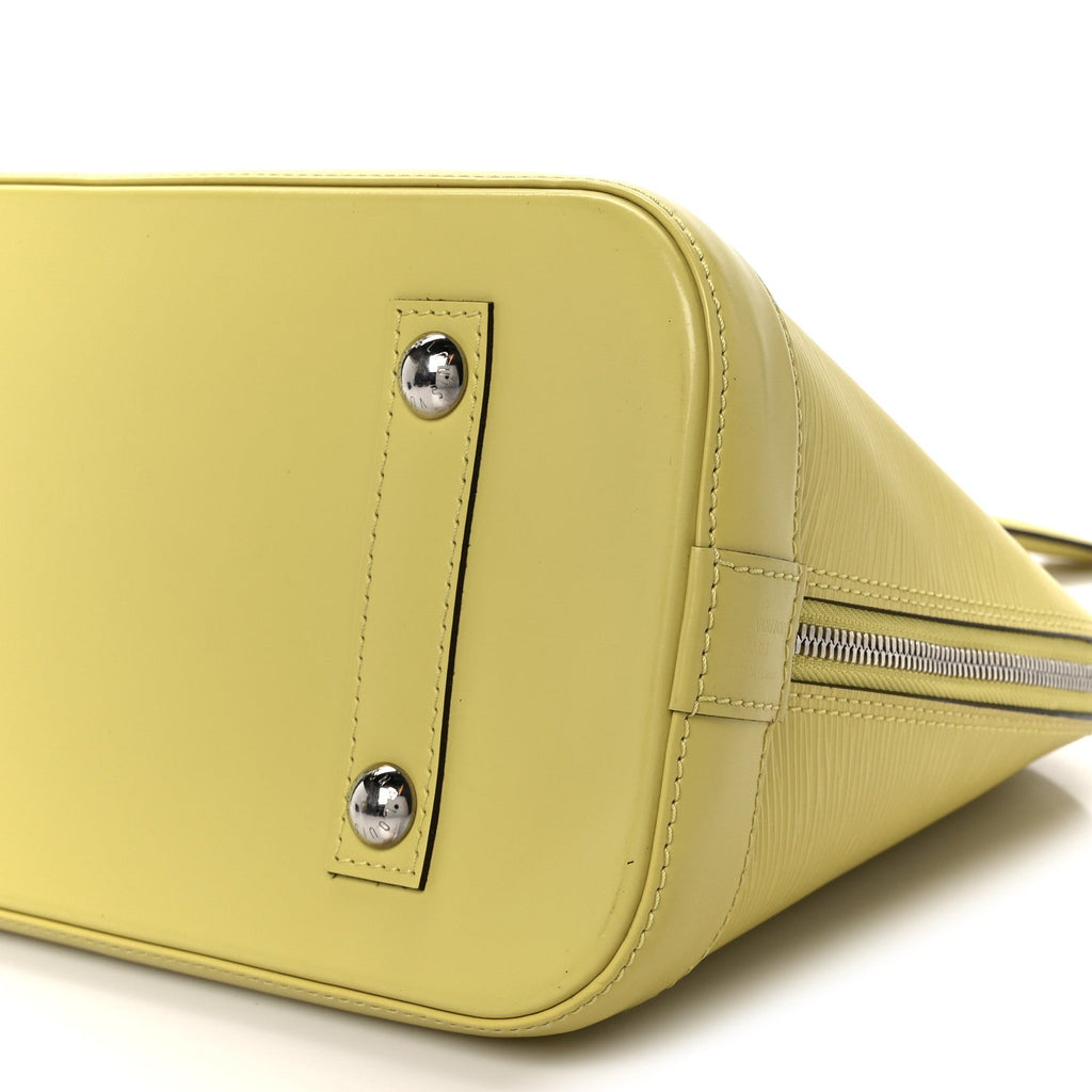 Louis Vuitton Epi Alma PM Pistache