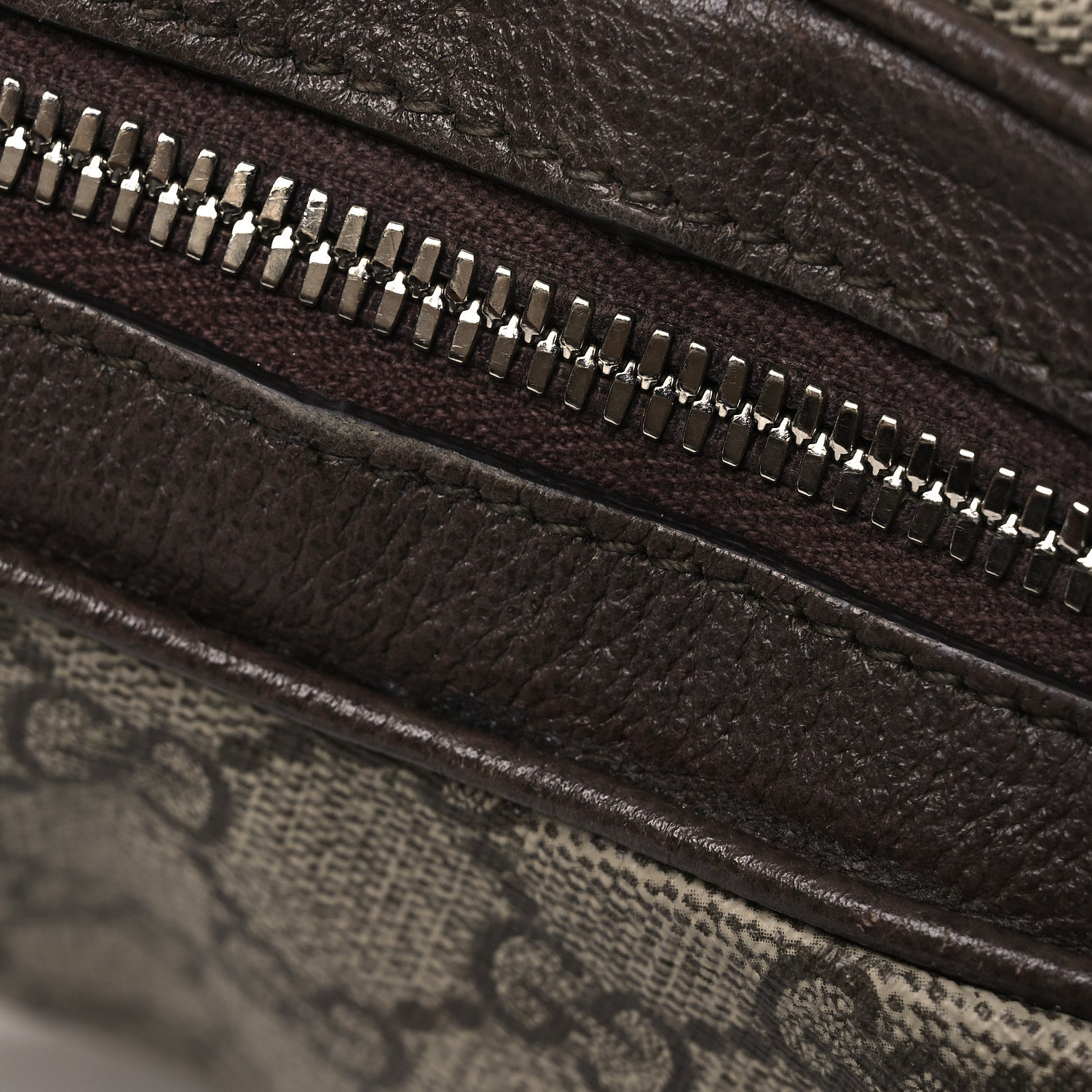 Gucci GG Supreme Monogram Textured Calfskin Web Large Attache Shoulder Bag Beige Ebony New Acero