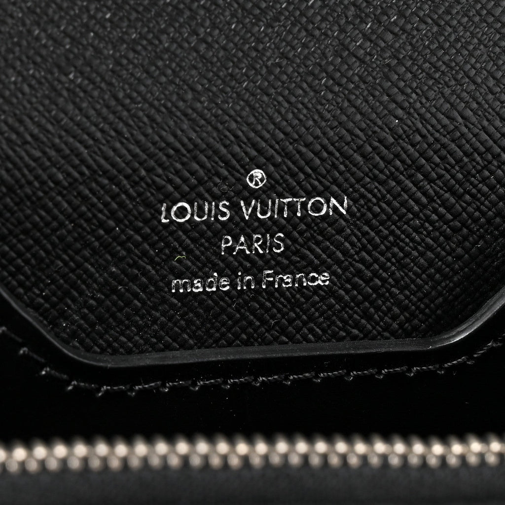 Louis Vuitton Taiga Neo Robusto 2 Compartment Briefcase Black