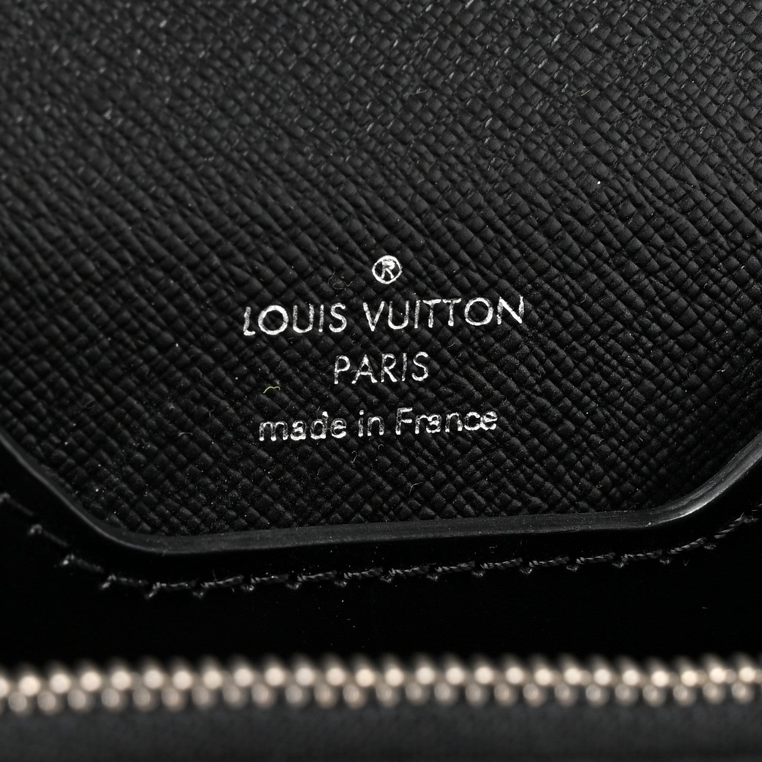 Louis Vuitton Taiga Neo Robusto 2 Compartment Briefcase Black