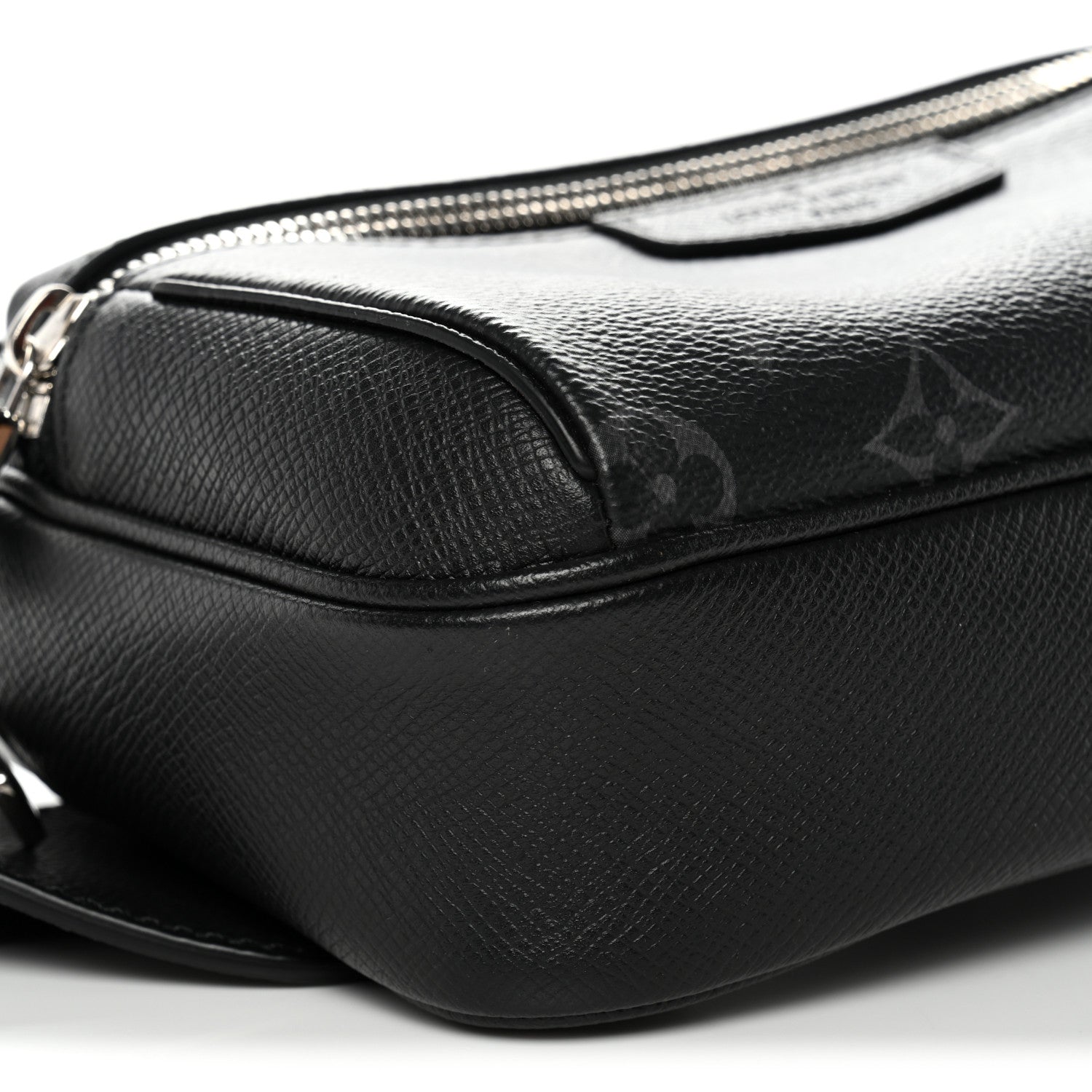Louis Vuitton Taiga Monogram Outdoor Bumbag Black