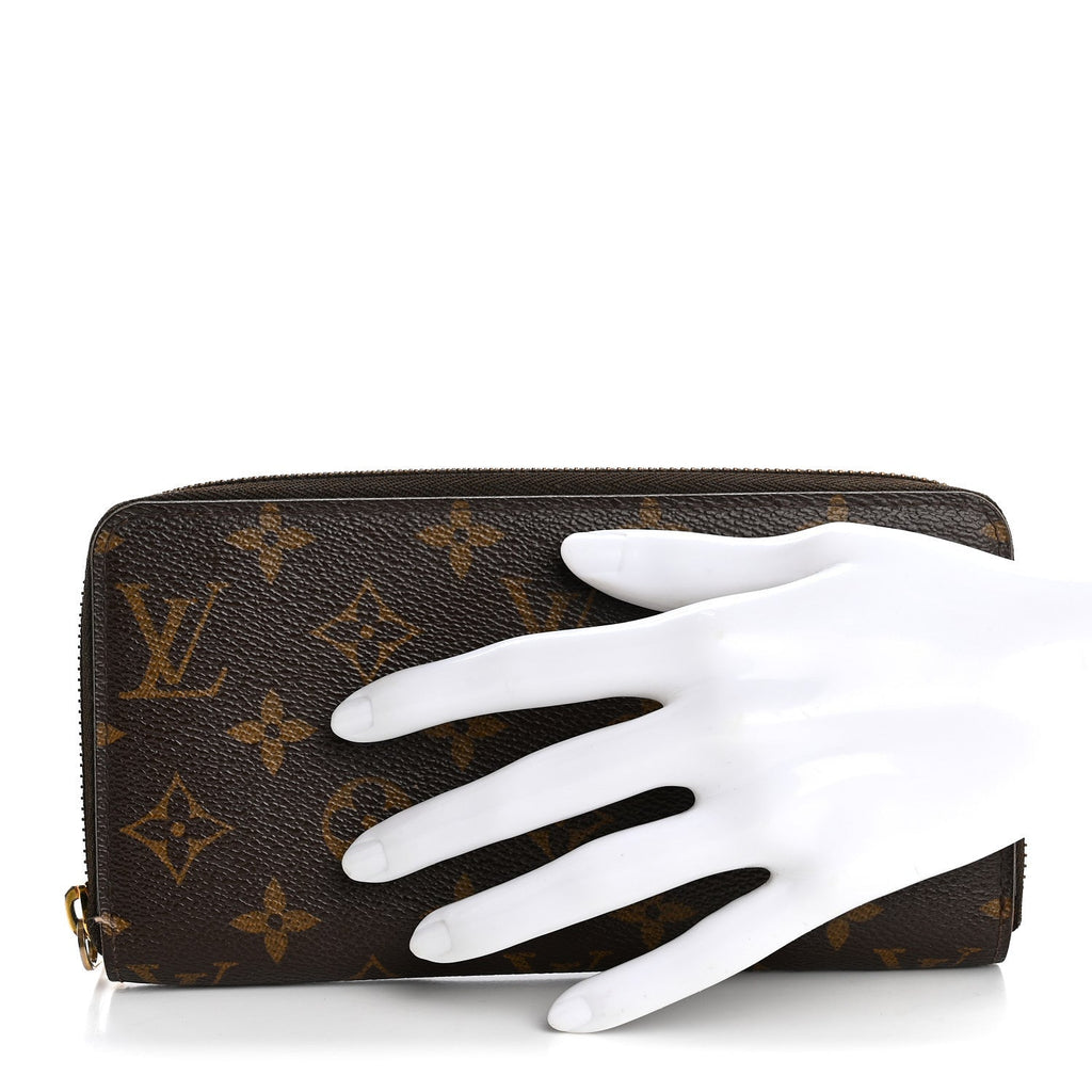 Louis Vuitton Monogram Zippy Wallet