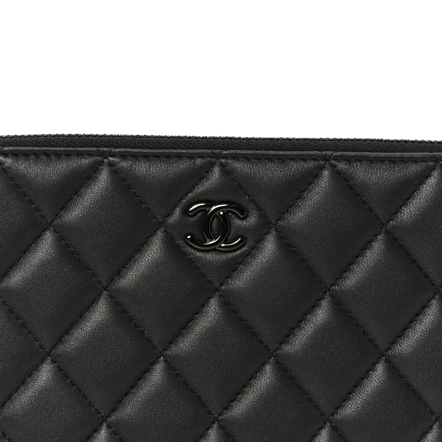 Pearly Lambskin Quilted Cosmetic Case So Black