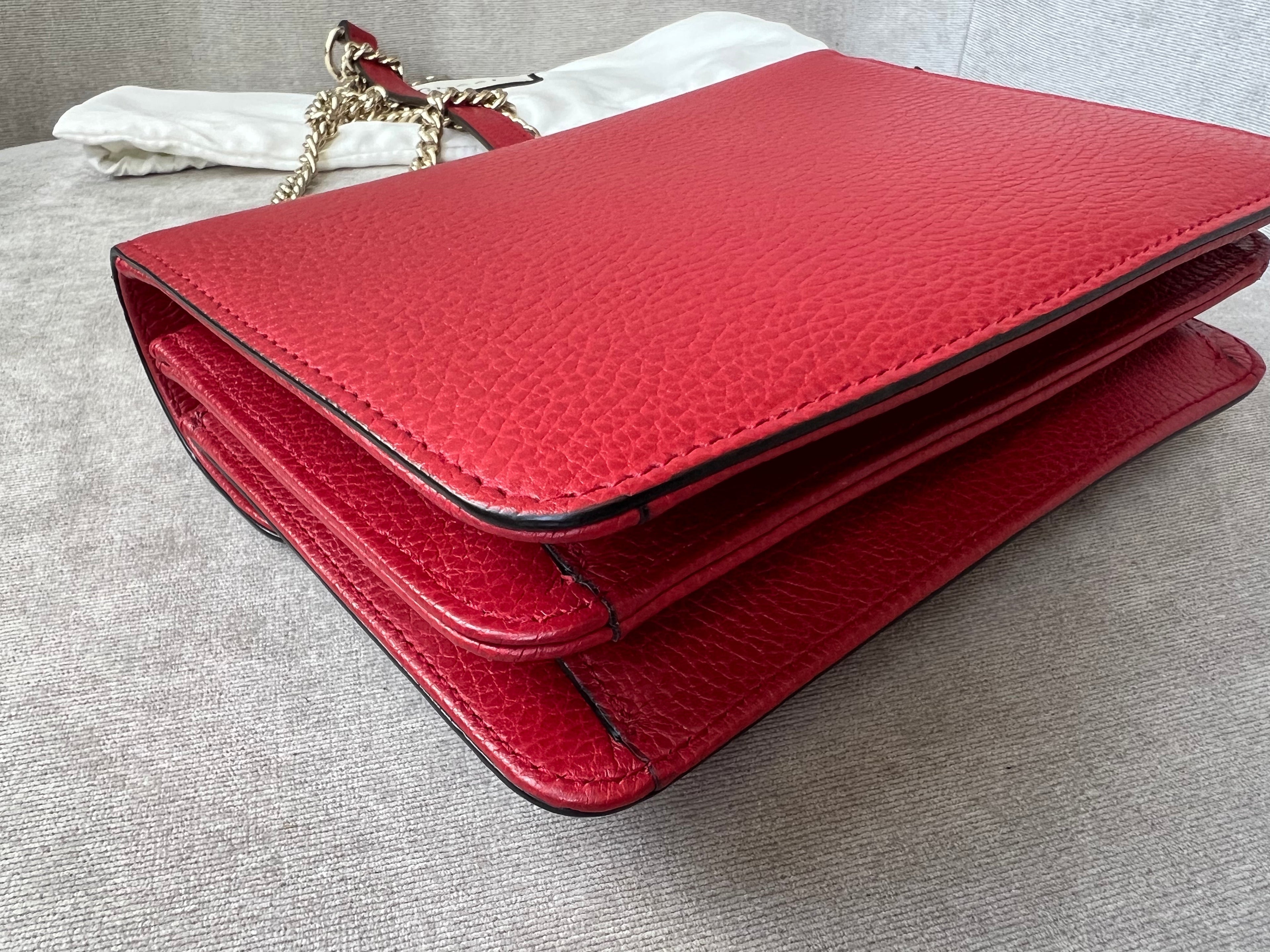 Gucci Interlocking GG Red Small Shoulder Bag