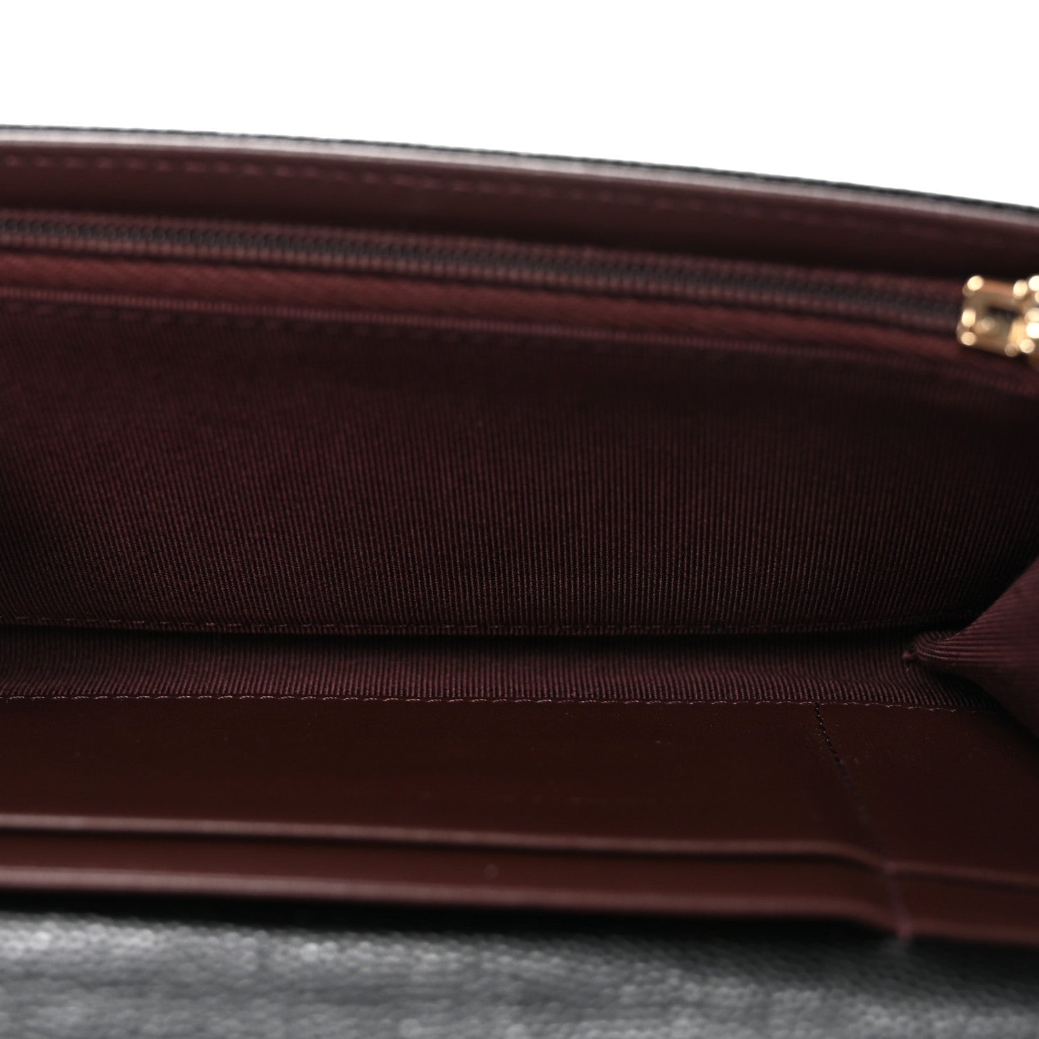 Caviar Quilted Medium Gusset Flap Wallet Black