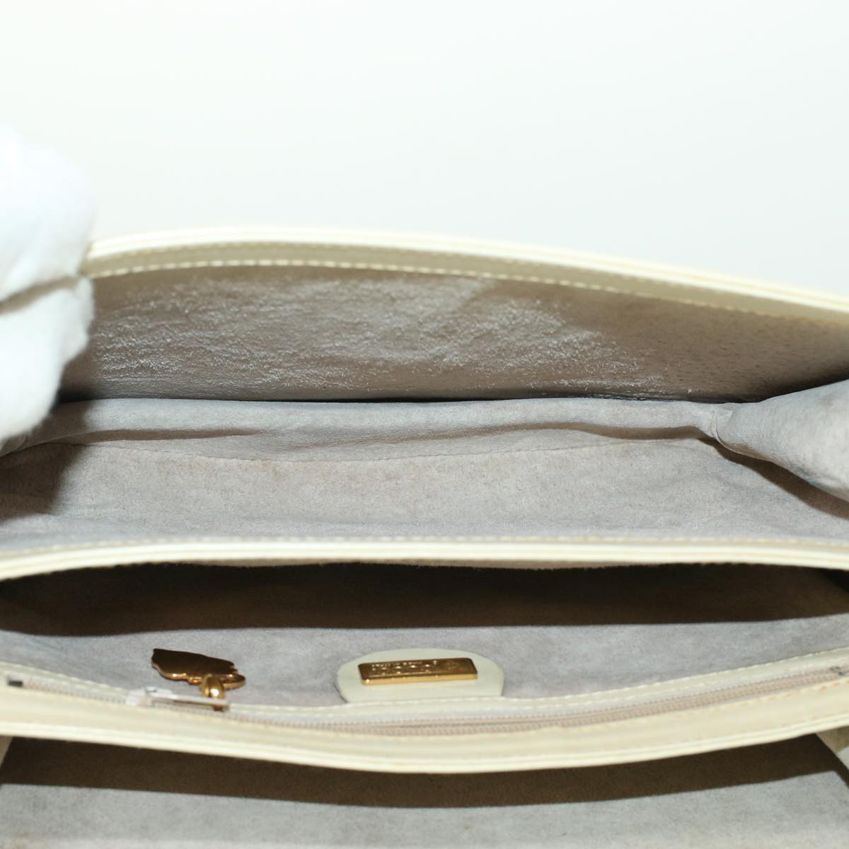 GUCCI Turn Lock Shoulder Bag Leather White 001.406.0587  45900
