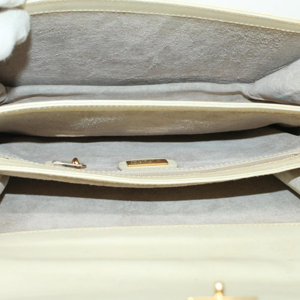 GUCCI Turn Lock Shoulder Bag Leather White 001.406.0587  45900