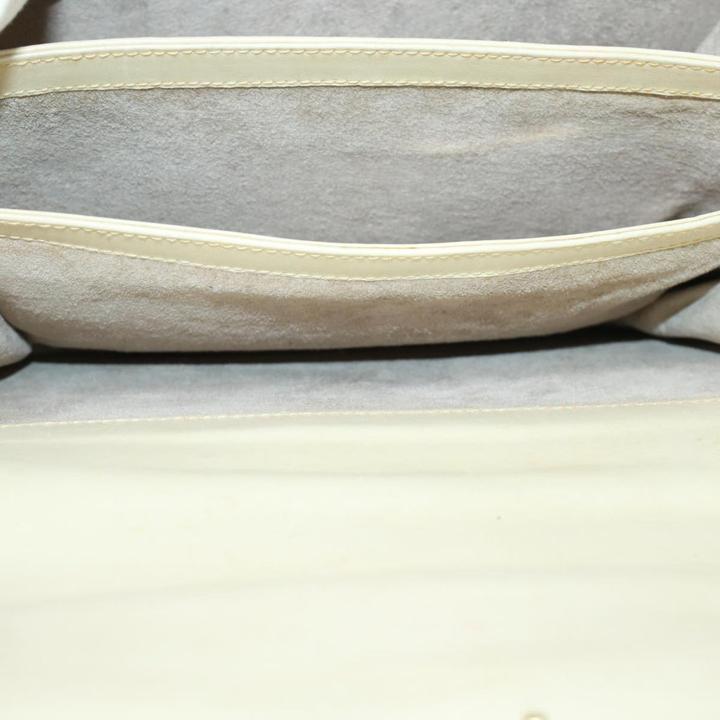 GUCCI Turn Lock Shoulder Bag Leather White 001.406.0587  45900