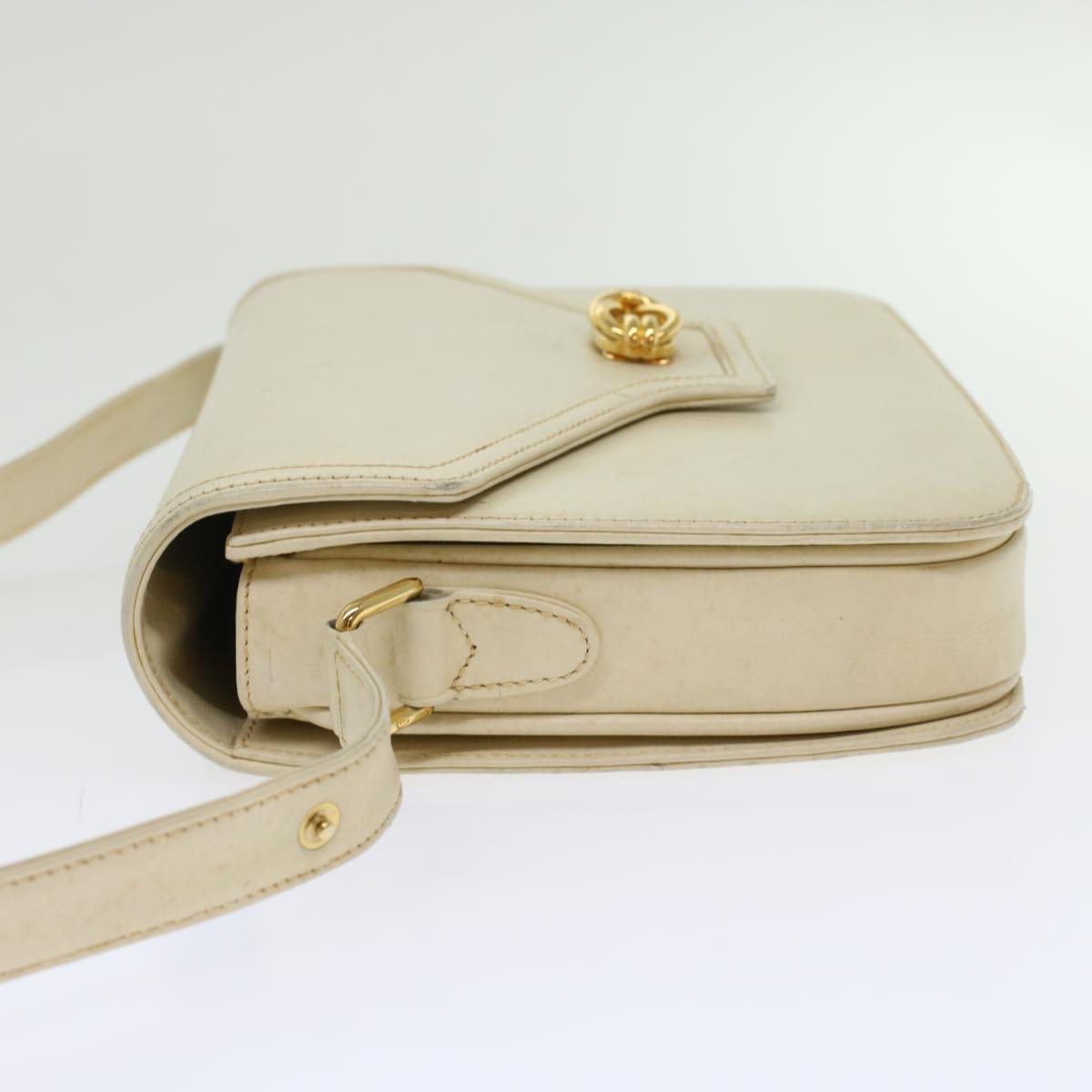 GUCCI Turn Lock Shoulder Bag Leather White 001.406.0587  45900