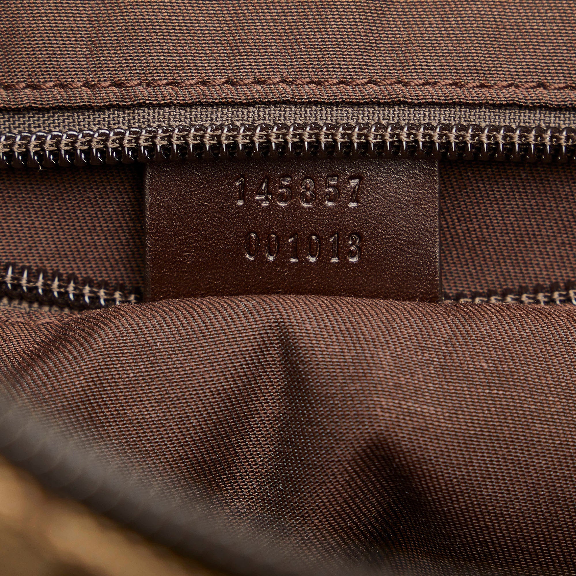 GUCCI GG Canvas Crossbody Crossbody Bag