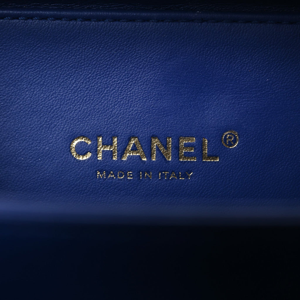 Chanel Jersey Quilted Small CC Filigree Vanity Case Blue Green