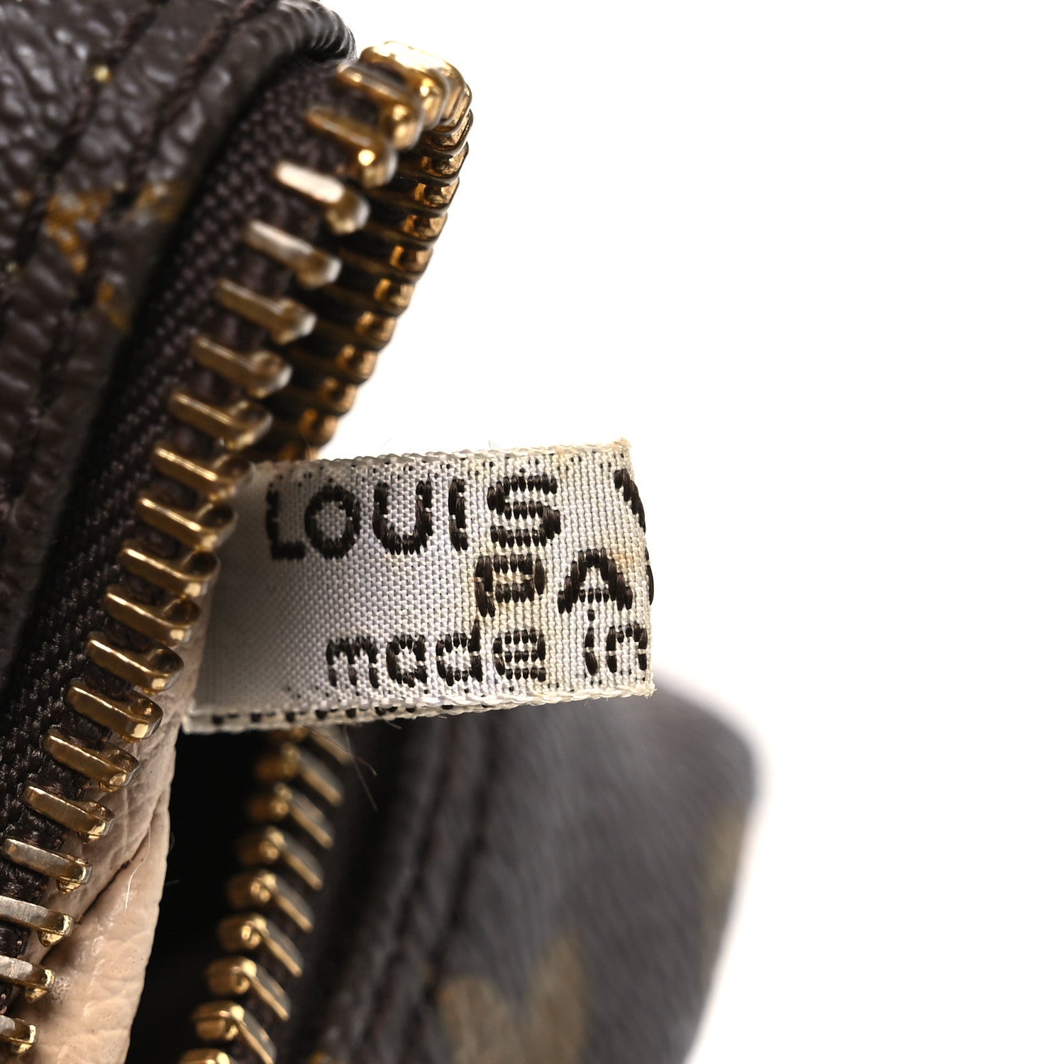 Louis Vuitton Monogram Trousse Toilette 28