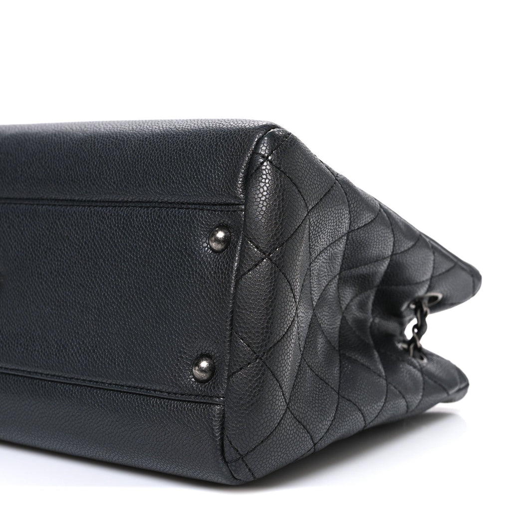Chanel Metallic Grained Calfskin Medium Woven Chain Shopping Bag Black