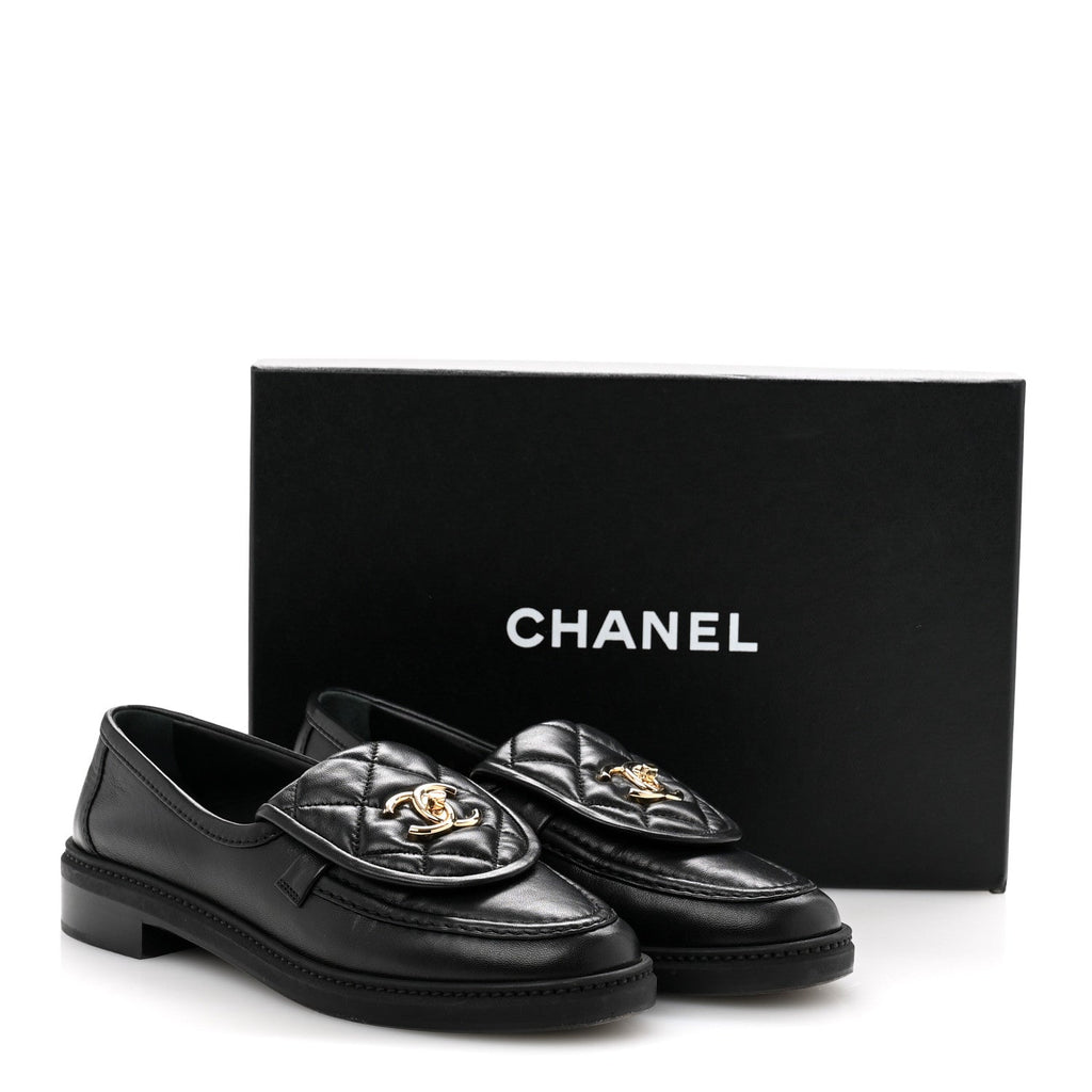 Lambskin Quilted CC Turnlock Loafers 38 Black