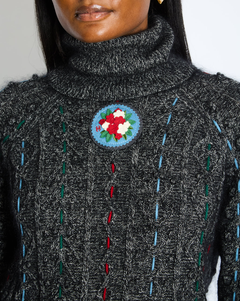 Chanel Grey Cable-Knit Cashmere Jumper with Embroidered Details and Floral Pin Size FR 36 (UK 8)
