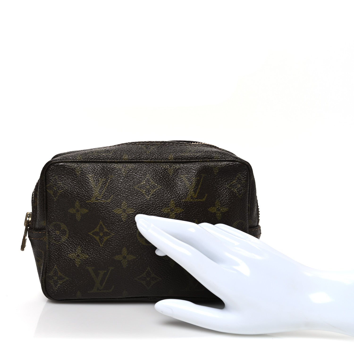 Louis Vuitton Monogram Trousse Toilette 19
