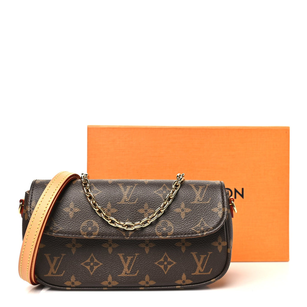 Louis Vuitton Monogram Ivy Wallet On Chain