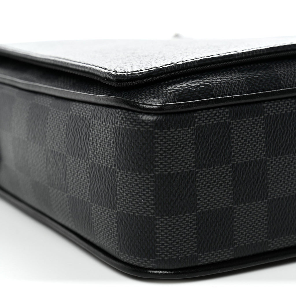 Louis Vuitton Damier Graphite District PM NM