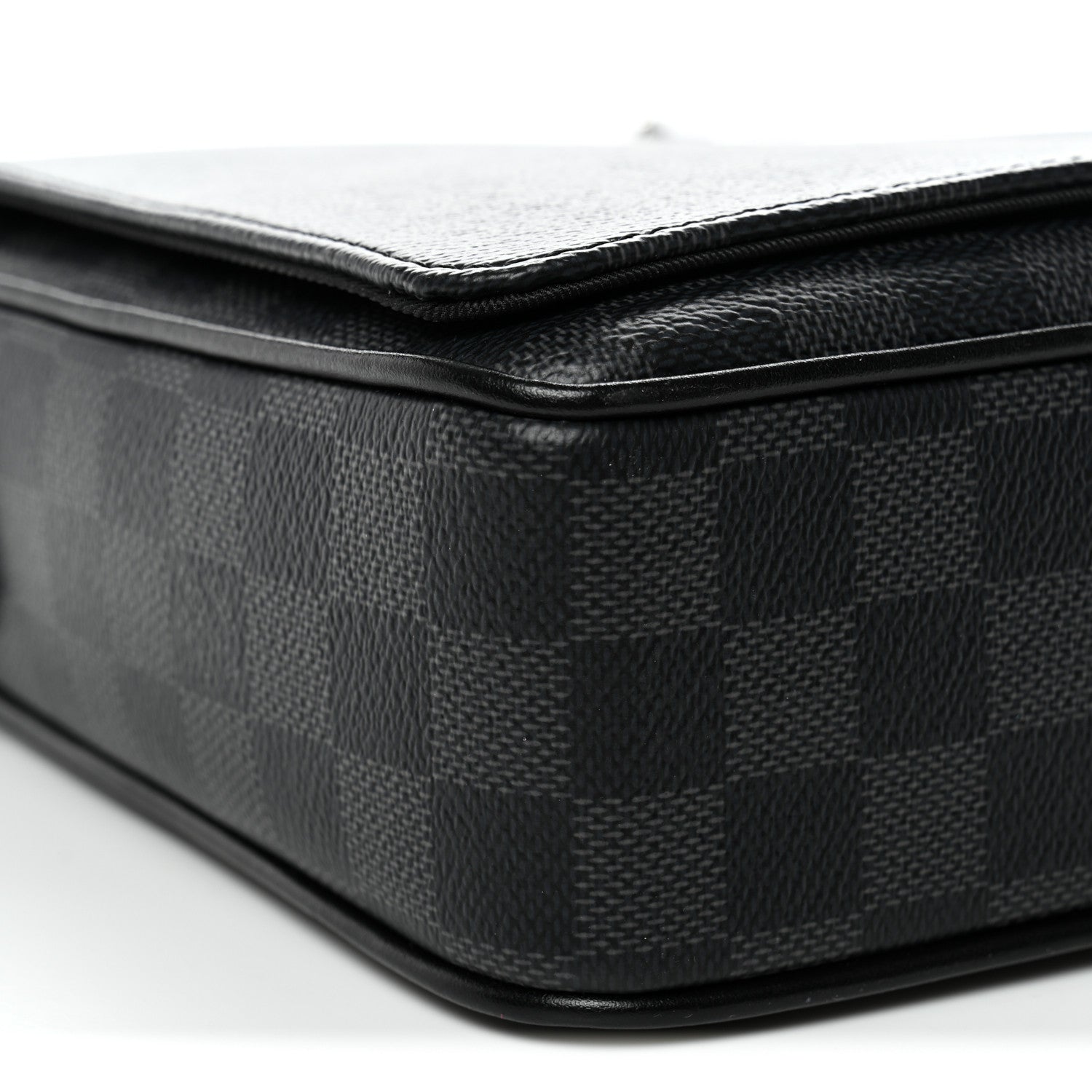 Louis Vuitton Damier Graphite District PM NM