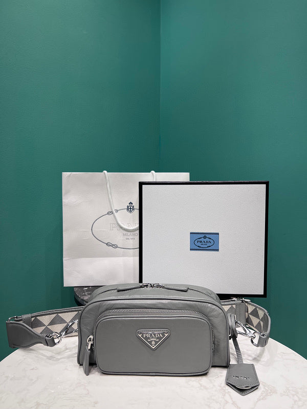 Prada Bags - 895