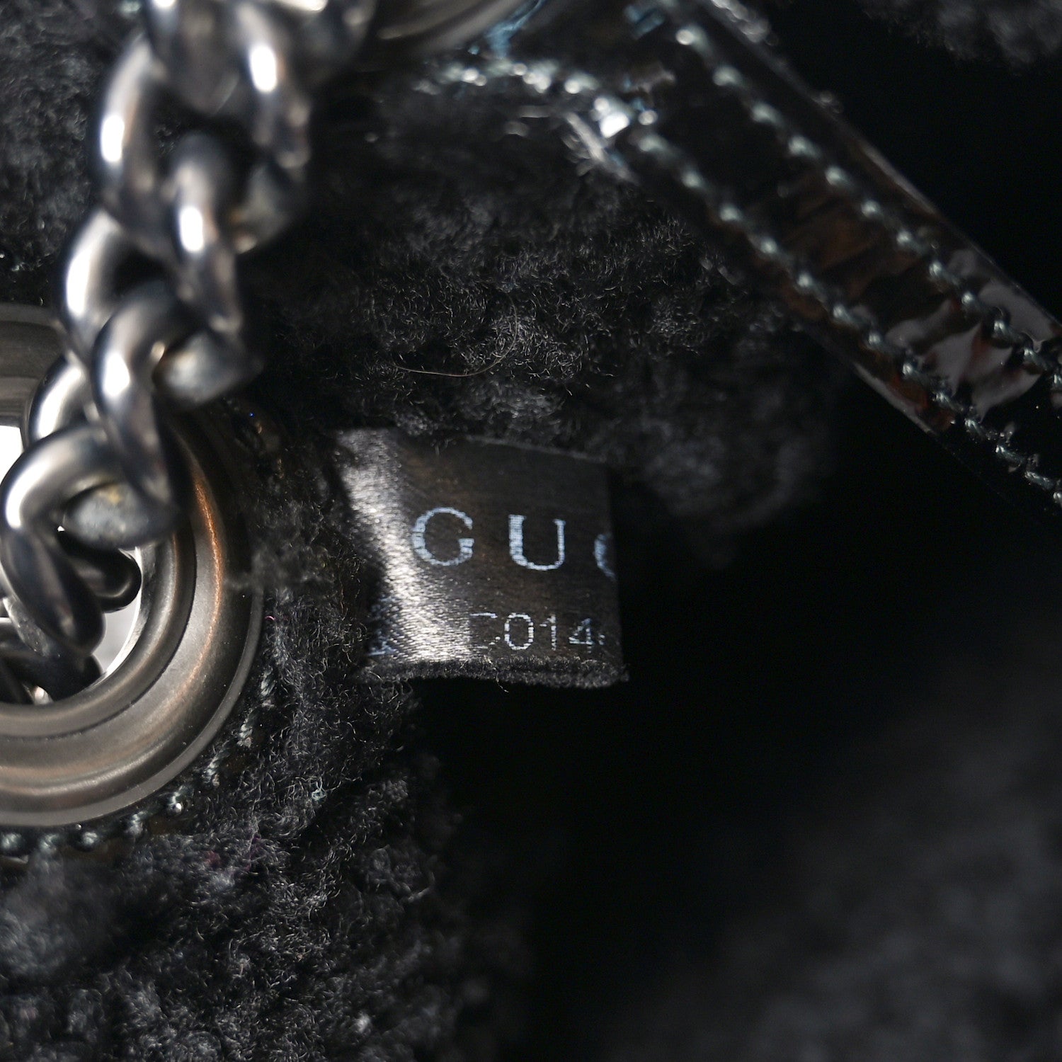 Gucci Patent Shearling Medium Soho Chain Shoulder Bag Black
