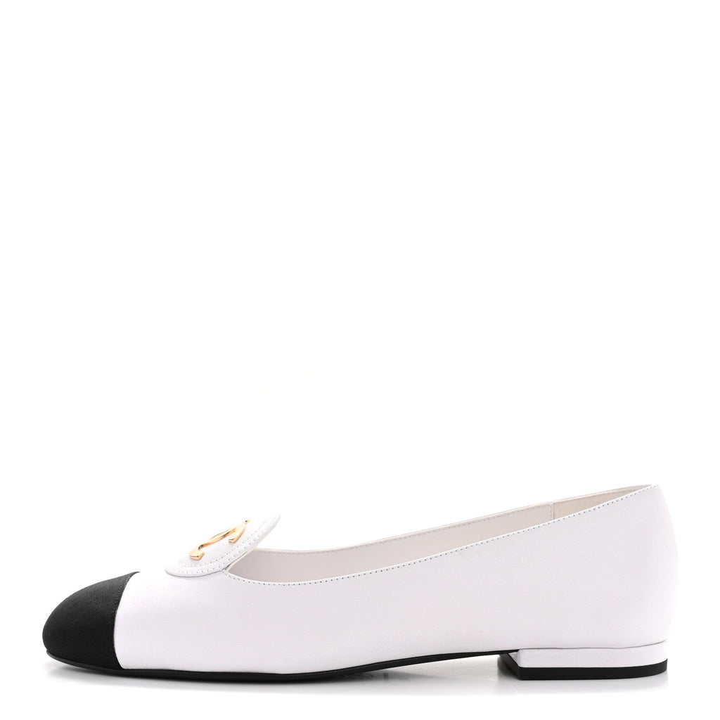 Calfskin Grosgrain Cap Toe CC Moccasin Loafers 40 White Black