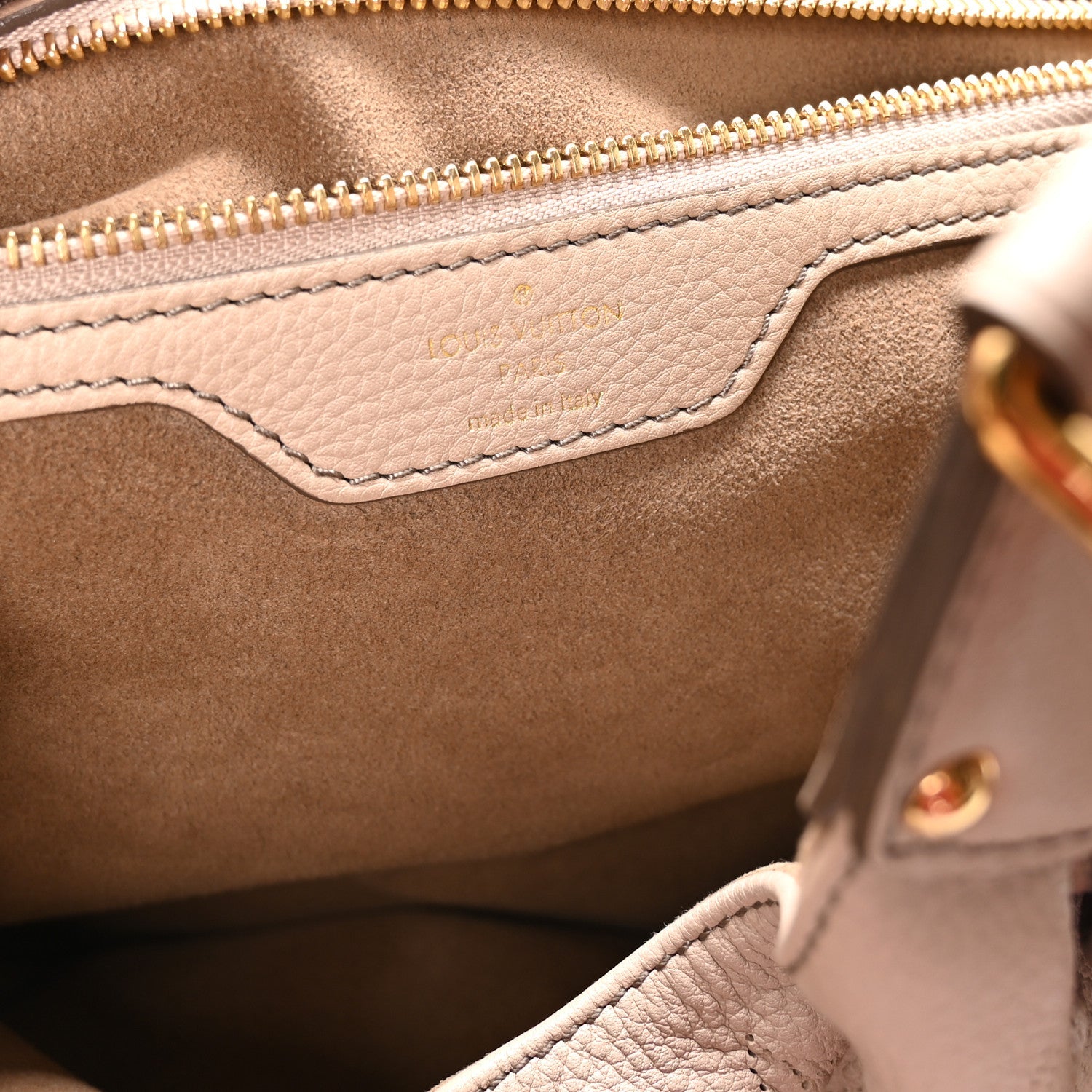 Louis Vuitton Mahina XL Coquille