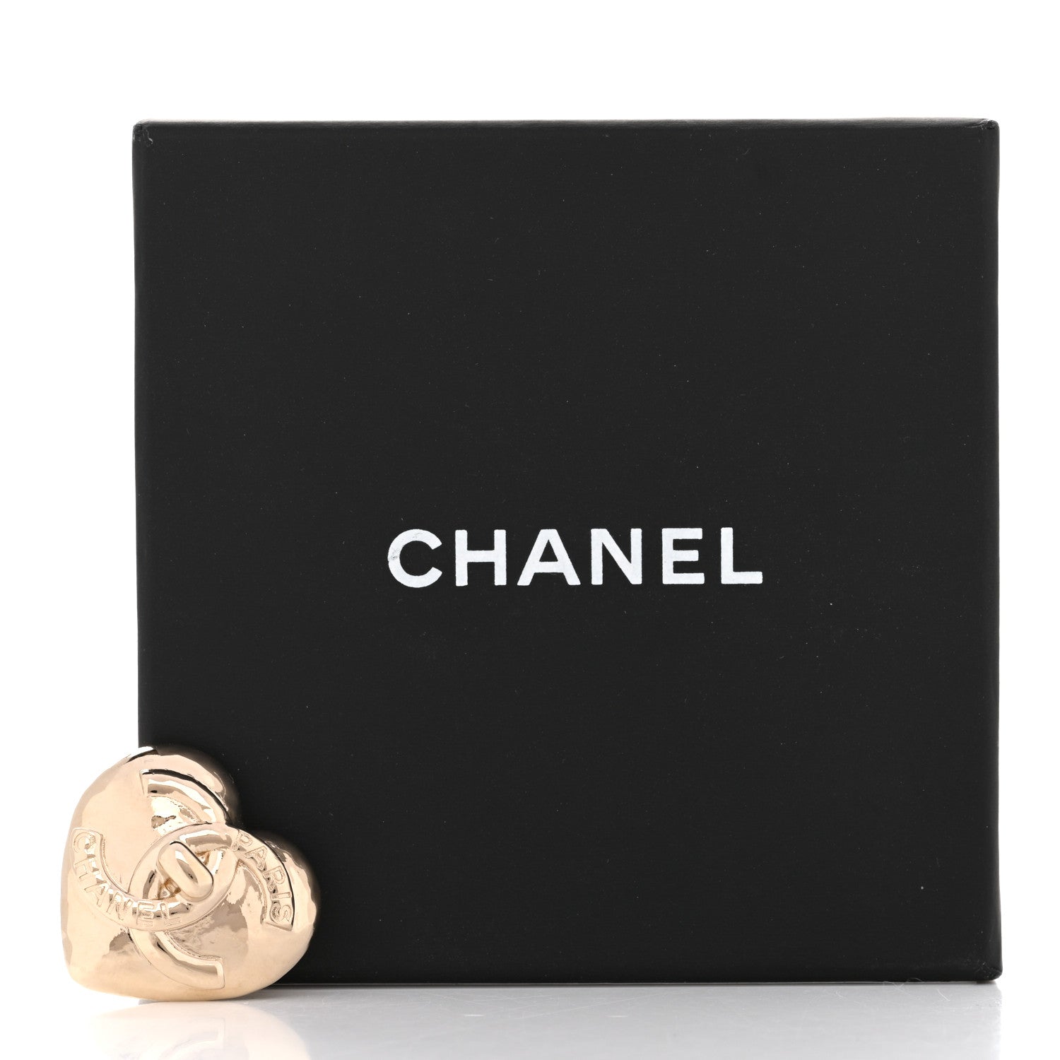 Metal CC Heart Turnlock Brooch Gold