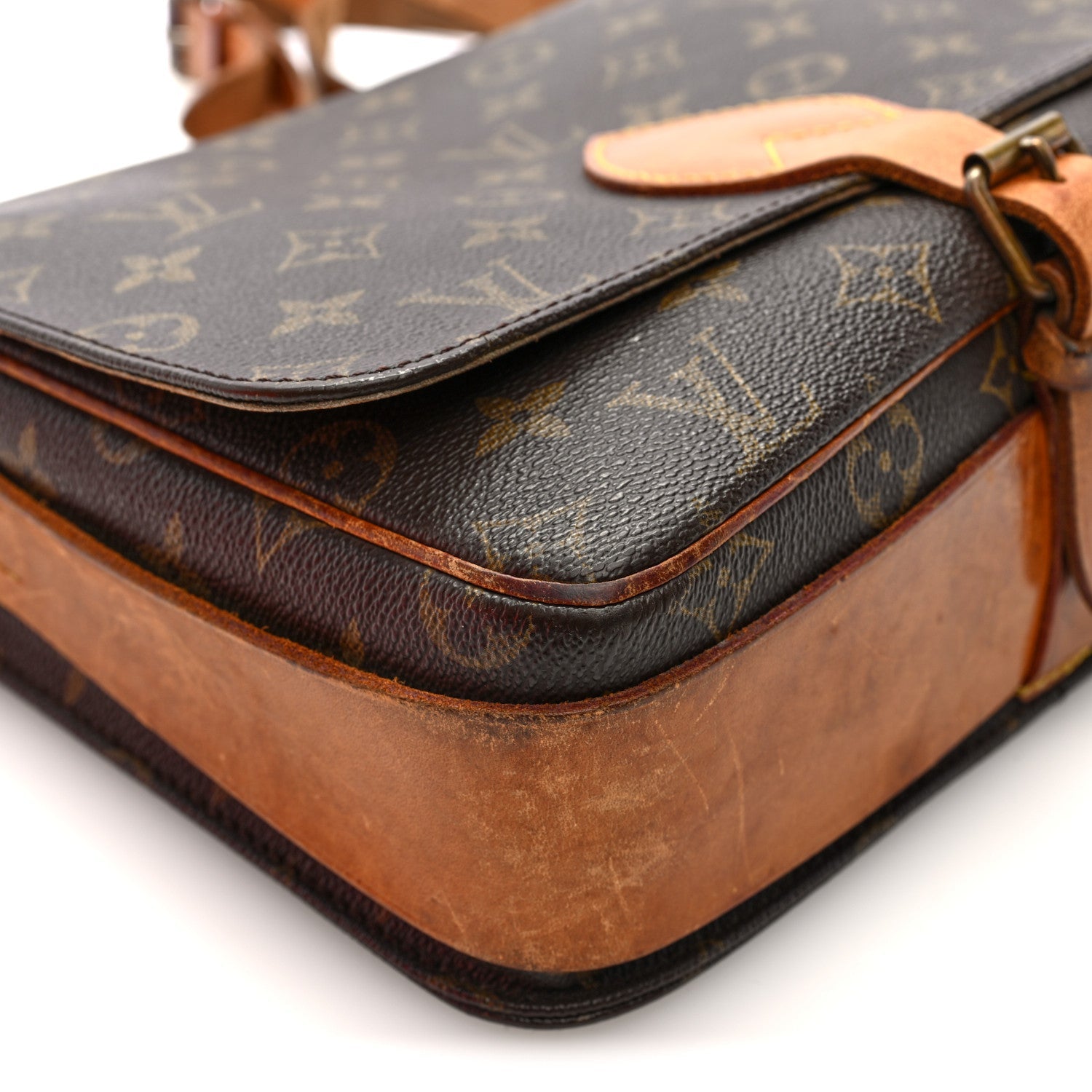 Louis Vuitton Monogram Cartouchiere 26