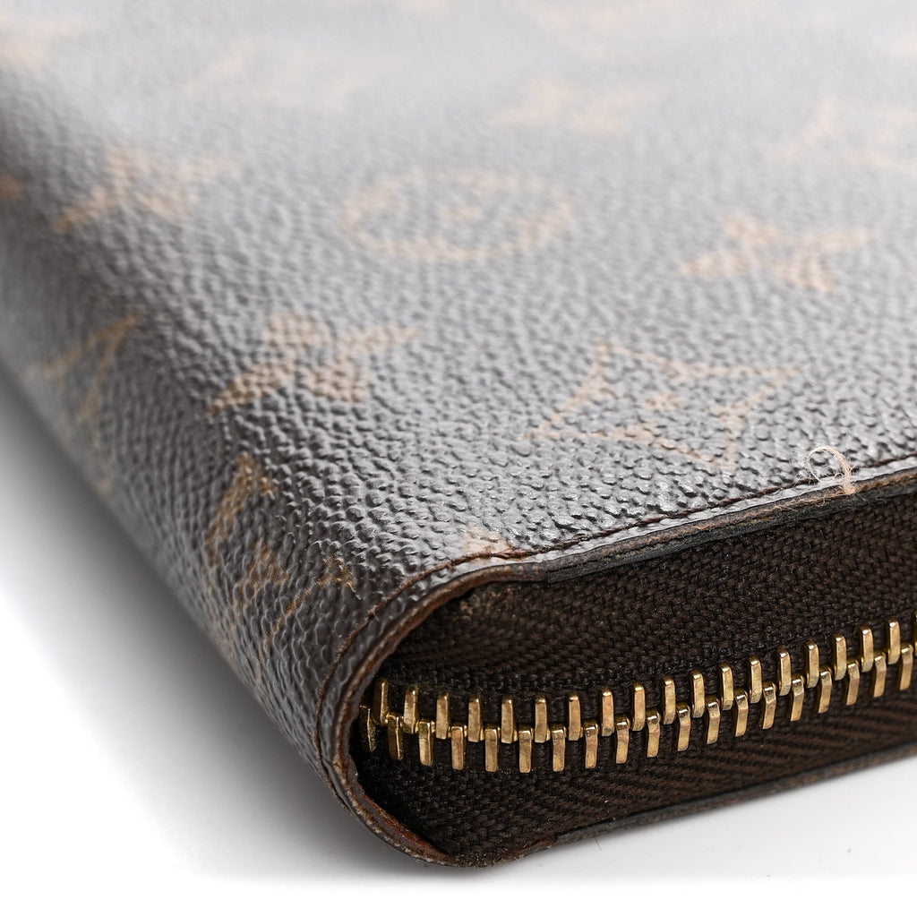 Louis Vuitton Monogram Zippy Wallet