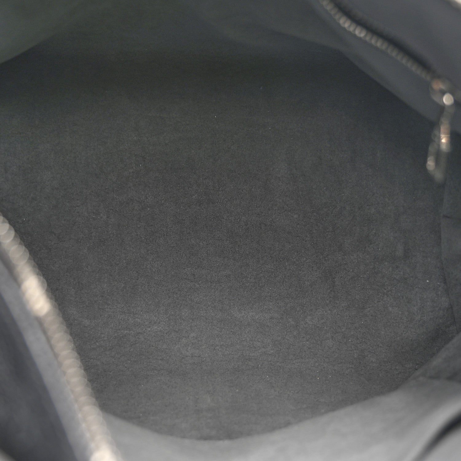 Louis Vuitton Mahina Beaubourg Hobo MM Black