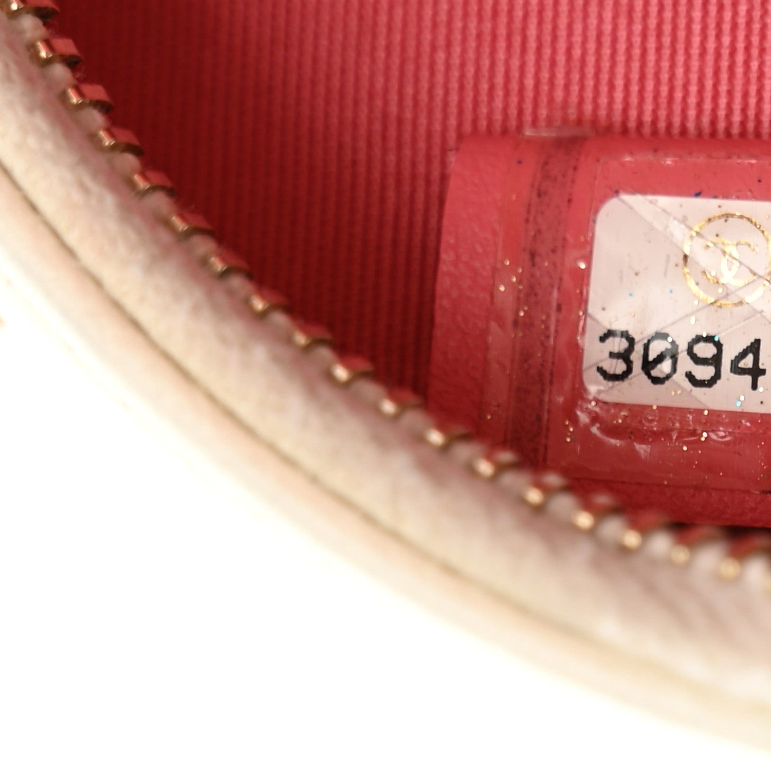 Chanel Lambskin Quilted Chanel 19 Round Clutch With Chain White
