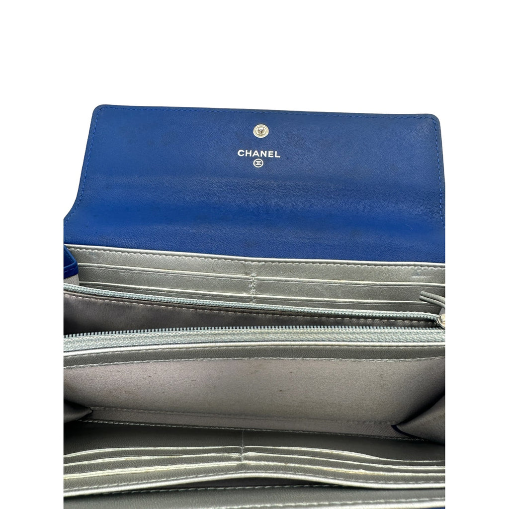 Chanel bag CC Flap Camellia Lambskin Long Wallet Blue