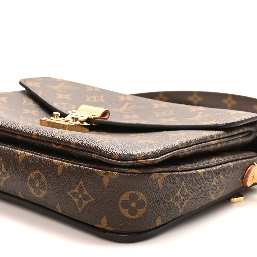 Louis Vuitton Monogram Pochette Metis