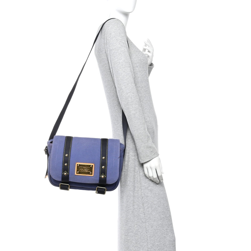 Louis Vuitton Antigua Besace PM Messenger Bag Blue