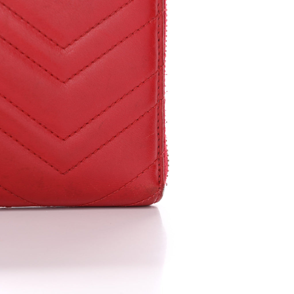 Gucci Calfskin Matelasse GG Marmont Zip Around Wallet Hibiscus Red
