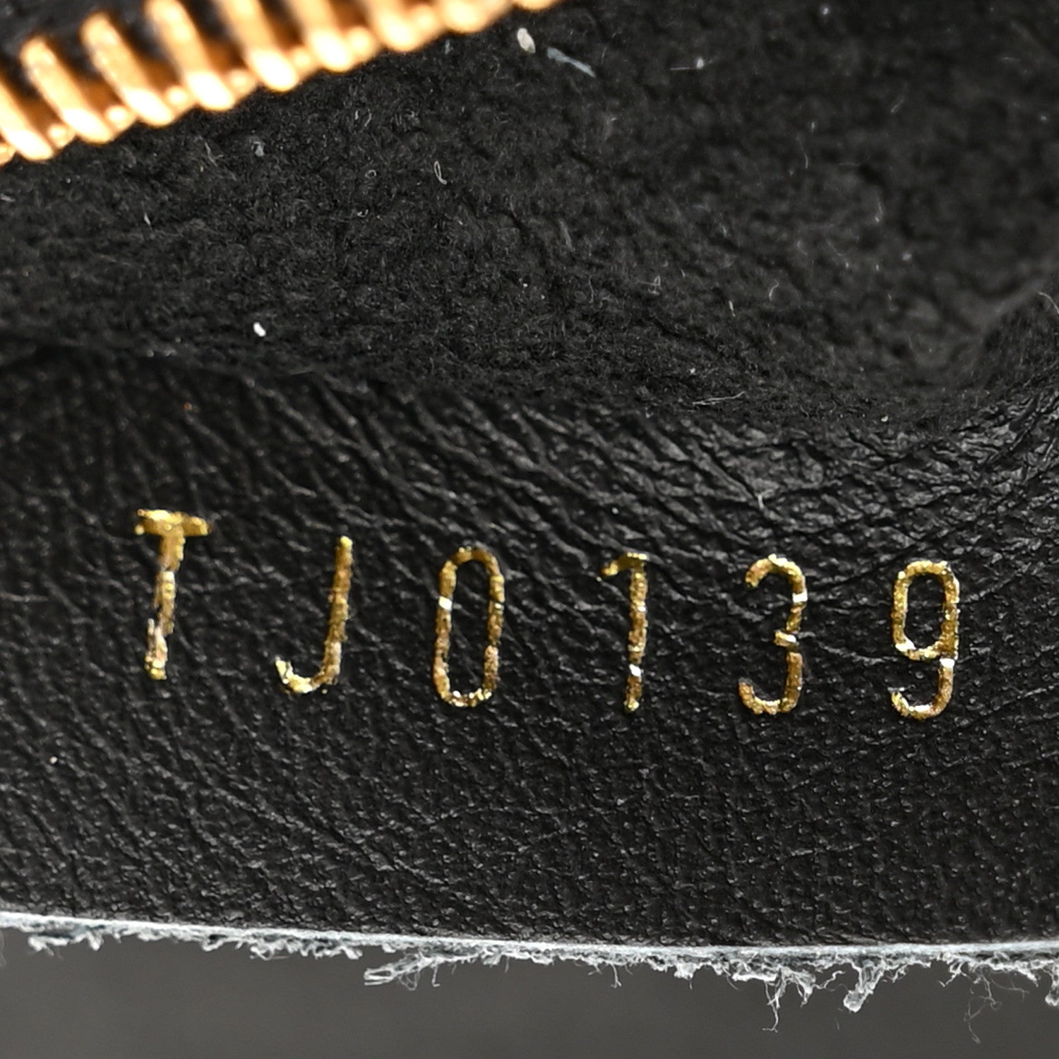 Louis Vuitton Calfskin New Wave Chain Pochette Black