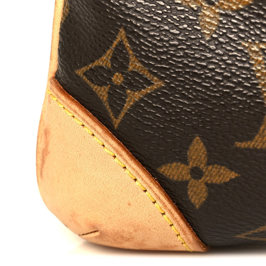 Louis Vuitton Monogram Sac Coussin GM