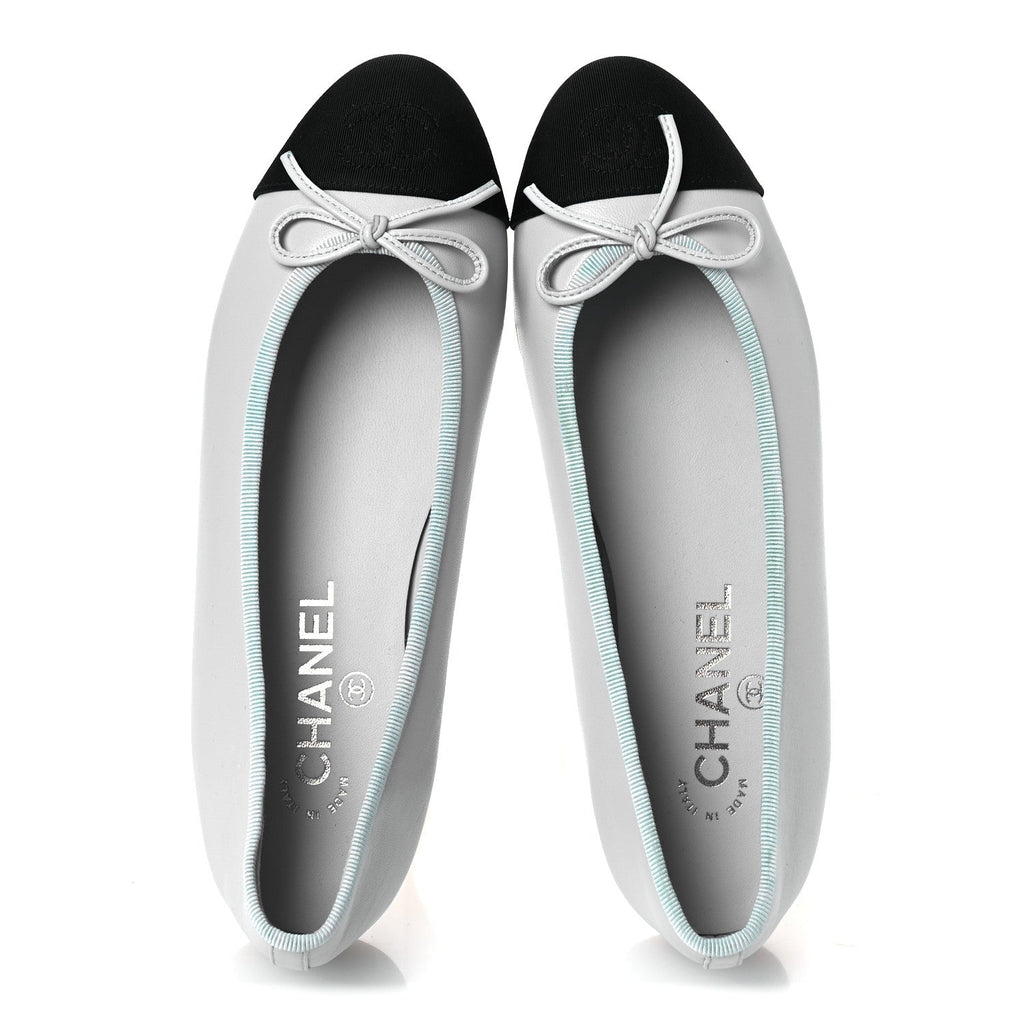 Lambskin Grosgrain Cap Toe CC Ballerina Flats 37 Light Blue Black
