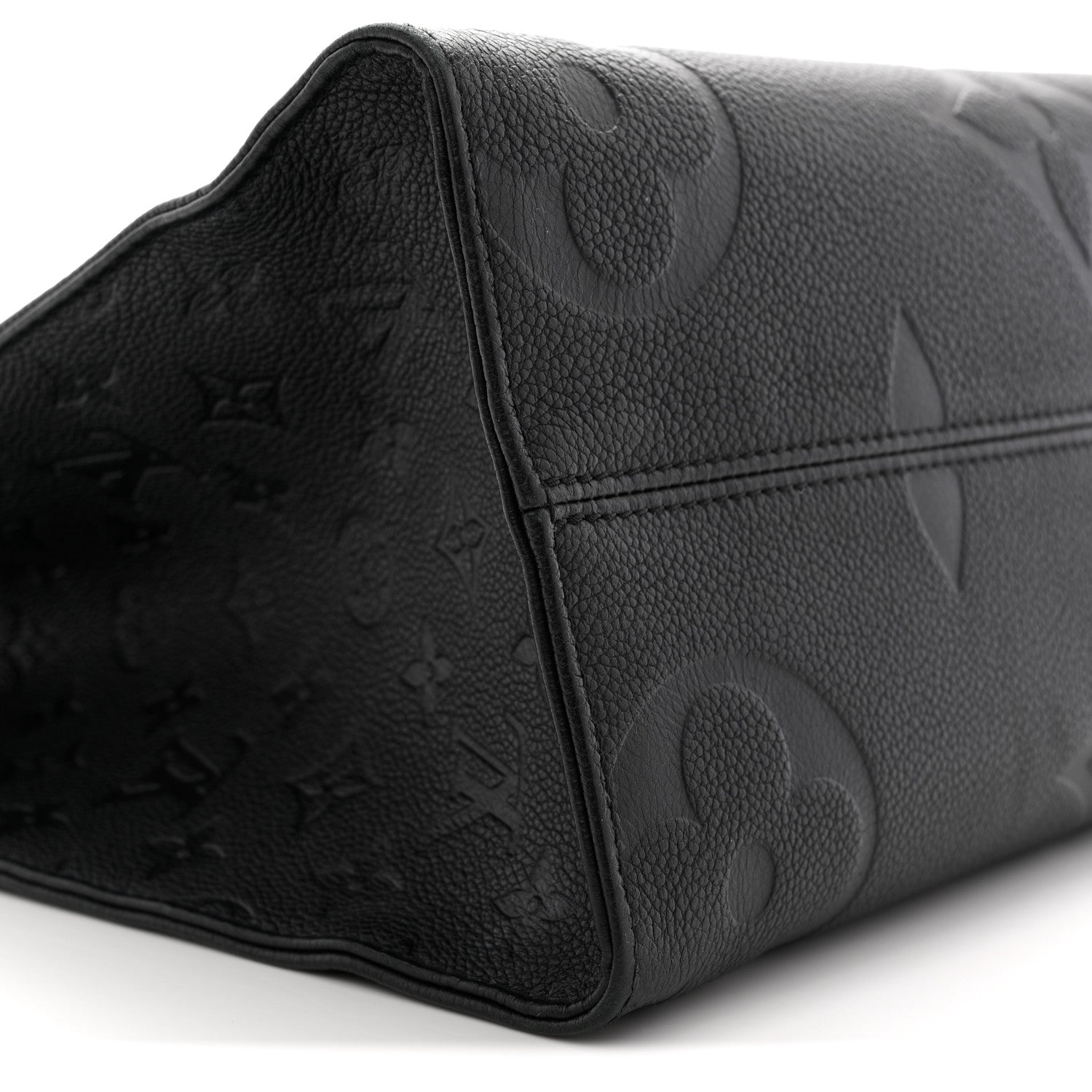Louis Vuitton Empreinte Monogram Giant Onthego MM Black